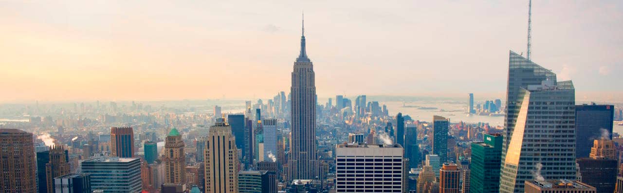 Big Pharma, Corruption et l'Héritage de Rockefeller - View of New York City from Rockefeller Center, New York, USA